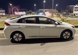 هيونداي ايونك